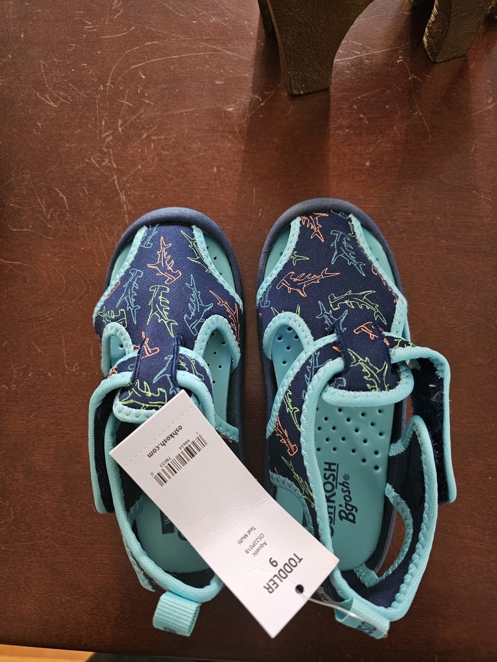 OshKosh B’gosh Aquatic Water Sandals | Toddler Size 9 | Shark Print | NWT